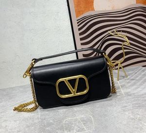 2024 Nuevo bolso de diseño bolso loco mini bolsas de lujo de moda para mujer saco saco de mierda desmontable chaqueta de hombro bolsas de barras de compras