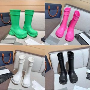 2024 Nouvelles bottes de designer Dapu Bottes pour femmes Chaussures de pluie Bottes de pluie en caoutchouc pour femmes Hole Fashion Platform Shoes Designer Chaussures imperméables Doc Martenss avec boîte