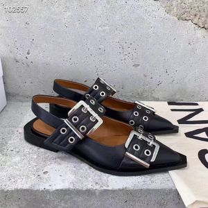 2024 Nieuwe Designer Dress Shoes Women's Casual Flats Designer Sandalen Metal Buckle Luxe leer Zwart Witte Damesschoenen