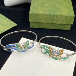 2024 Nuevo diseñador Fancy Butterfly Bracelets Fashion Joya de joyas de pulsera de animales pequeños con caja de mejor calidad