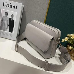 2024 Nouveau designer haut de mode personnalisé sac de luxe sac à main de haute qualité en cuir de vachette haut de gamme luxe sac à bandoulière neutre sac sous les bras pour hommes et femmes AAAAA