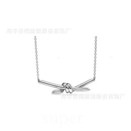 2024 New Designer Jewelry Tiffanyjewelry Fashion Collar Collar de alta calidad Collar Silver Knot Knot Collar con diamantes 362