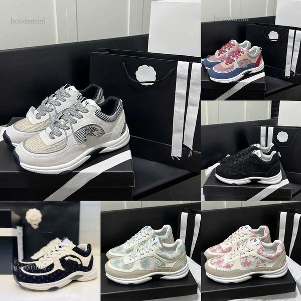 2024 nouvelles chaussures de créateur femme baskets étoiles baskets en plein air sneaker chaussure de luxe en cuir de veau réfléchissant sneaker designer hommes femmes baskets chaussures femmes ville