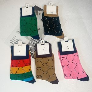 2024 Nieuwe Designer sokken Heren en Dames sok temperament puur katoenen sokken Zacht en comfortabel ademend van vijf paar