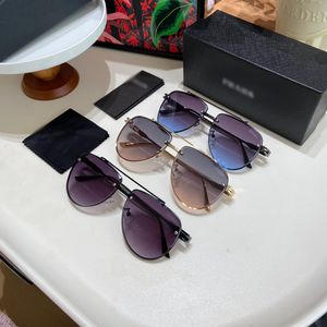 2024 Nouveaux lunettes de soleil designer pour hommes et femmes verres de marque de luxe Cadre Quare grande pour homme femme classique mix Couleur avec voiture de conduite en boîte d'origine