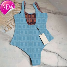 2024 Nouveau créateur de mode Sexy Bikini ensembles de lettres bon marché pour femmes imprimées One Piece Low Back rembourrée Summer Sumy Beach Women Swimsuit