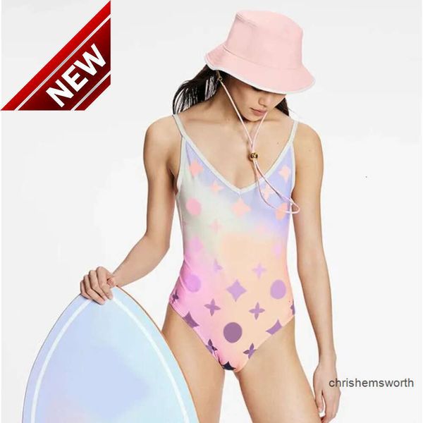 2024 Nouveau créateur de mode Sexy Bikini ensembles de maillot de bain pour femmes de maillot de bain pour femmes haut de gamme