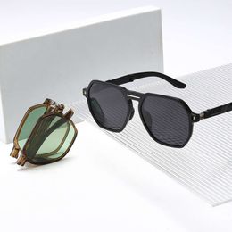 2024 Nuevas gafas de sol plegables de moda, populares en Internet, reposamuñecas, resorte de pie de silicona, gafas de sol polarizadas con patas de espejo