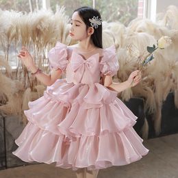 2024 Nouvelle robe de fille fleurie Robe de fête de mariage en enfants Pinche