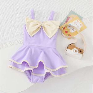 2024 Nouvelle fille maillot de bain bébé mignon sling sling en une pièce de maillots de bain d'été enfants à nœuds papillon plages sans manches