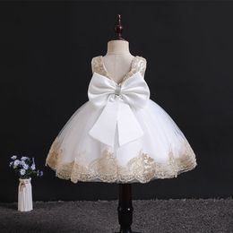 2024 Nouvelles filles robes élégantes perles satin fleur de fleur de fille robe pour les enfants de mariage