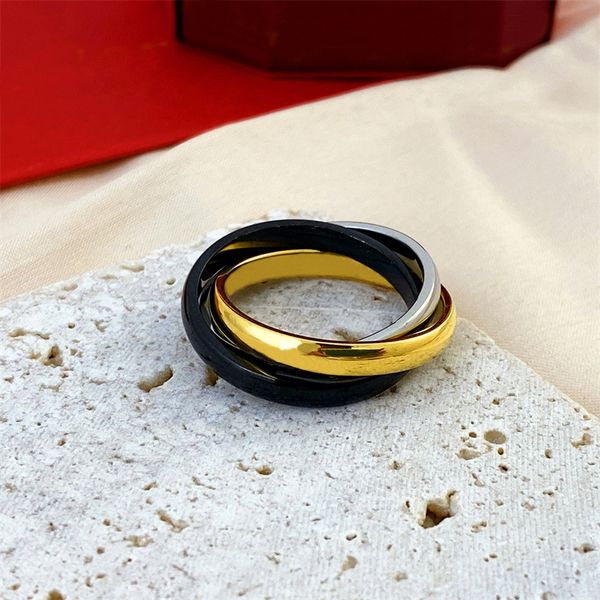 2024 New Gold Silver Black Black 3 couleurs 3-Ring Plain Ring Designs Designs Titanium Ring Classic Jewelry Couples Ring Modern Band Girl Gift.bon