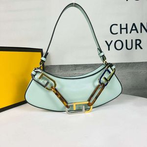 2024 Nouveau Half Moon Underarm Handheld Fashionable Trend Hawksbill Casual épaule Bag à glissière 80% Factory Wholesale