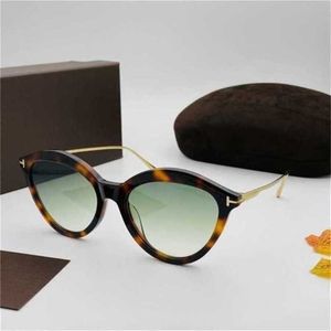 2024 Nuevo calidad 10% de descuento en el diseñador de lujo Nuevas gafas de sol para hombres y mujeres 20% de descuento de la marca de moda Damas Polarizadas Mujeres Mirror cuadrado con caja original