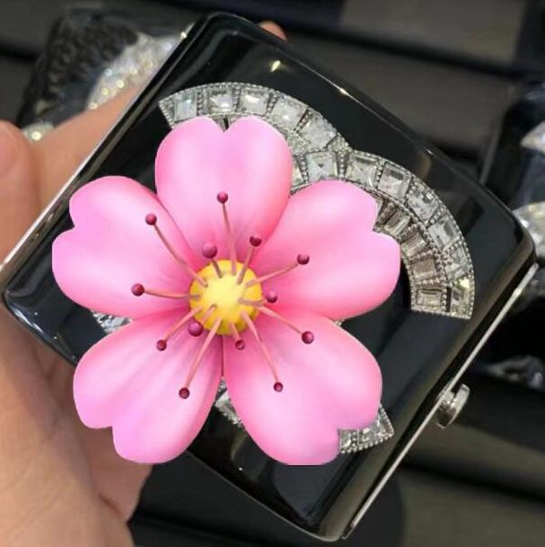 2024 Nouveau bracelet noir en acrylique de haute qualité Designer C Cuff Bracelets Bangles pour femmes et hommes Bijoux de mariage de fête avec sac à main en papier