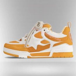 2024 Nouveaux baskets de luxe d'impression chaude hommes chaussures de sport amoureux gris orange rouge chaussure d'entraînement blanc formateur sauvage bas-top skate plate-forme classique 36-45 Y2