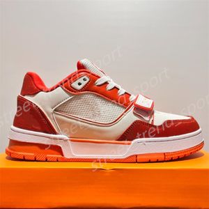 2024 Nueva impresión caliente Zapatillas de deporte de lujo Hombres Mujeres Zapatos casuales Amantes Gris Naranja Rojo Zapato de entrenamiento Entrenador blanco Wild Low-Top Skate Plataforma Classic 36-45 P37