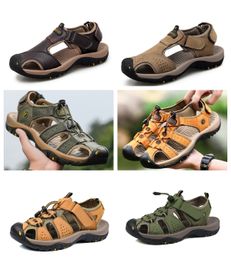 2024 neue Heiße Verkauf Hohe Qualität Mode Schwarz Retro Braun Hausschuhe Leder männer frauen Outdoor Sport Schwarz Rot braun Sandalen