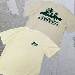 2024 Nouvelle lettre classique à manches courtes à chaud imprimée à la mode American Retro Wear Cotton Sports Fiess T-shirt