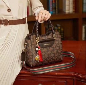 2024 Nouveau sac à épaule à sacs chauds Messer Messenger All-Match Handsbag Ladies Handbags Sacs avec livraison gratuite Sac à main de luxe