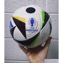 2024 Nouvelle qualité Hot Top Quality 2024 Euro Cup Taille 5 Soccer Ball Uniforria Final Final Kyiv Pu Granes Football résistant aux glissières