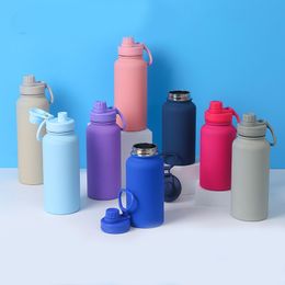 2024 Nouvelles tasses isolées en acier inoxydable 650 ml 1000 ml de bouteille d'eau 1200 ml avec poignée Sports Portable à grande capacité Tasse gobelets Tende de paille Populaire 26 4SY