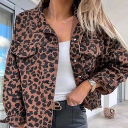 2024 nueva chaqueta vaquera de leopardo, chaqueta vaquera lavada a la moda para mujer