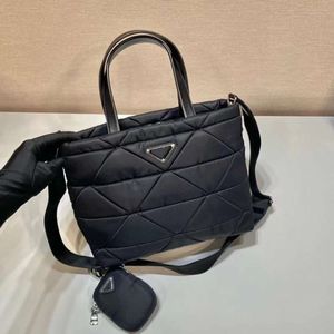 2024 New Lingge Women's Mother's Two Piece Handbag Handbag Manding et polyvalent en nylon Sag de nylon 75% Factory Wholesale