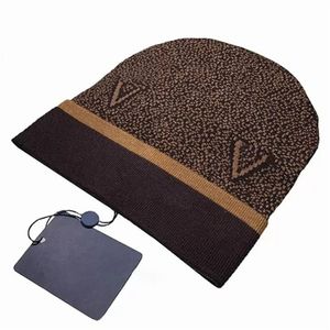 2024 Nieuwe luxe beanie unisex herfst wintermelies gebreide hoed voor mannen en vrouwen hoeden klassieke sportschedels dames casual buiten warme pet h-17