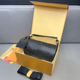 Sac cylindrique en Polochon souple, nouveau design de luxe, sac à bandoulière général pour hommes et femmes, sac anti-poussière 26x15cm, 2024
