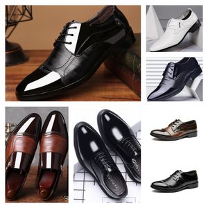 2024 Nieuwe luxe designer multi-stijl lederen mannen Zwart witte casual schoenen, grote zakelijke jurk puntige tie-up trouwschoen