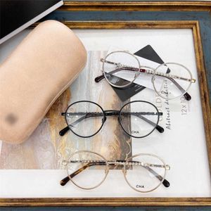 2024 Nieuwe luxe designer zonnebrillen Leukglasframe is een vrouwelijke internetberoemdheid en hetzelfde CH091 Plain Black Round Myopia -frame kan in verschillende graden matchen