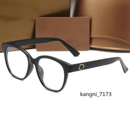 2024 Nuevas gafas de sol de lujo Lentes polarizadas Diseñador Damas Hombres 0040 Gafas cuadradas Marco Gafas de sol retro