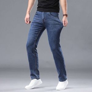 2024 Nieuwe Heren Casual Broek Lente/Zomer Dun Materiaal Diepblauw Veelzijdig Midden Hoge Taille Katoen Elastisch Rechte Been Jeans voor Mannen