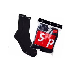 Livraison gratuite 2024 NOUVELLES chaussettes masculines 2 paires / pack Fashion Coton décontractée Coton respirant avec 3 couleurs Socking Hip Hop Socks 445