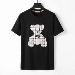 2024 Nueva camiseta para hombre Camiseta de diseñador para mujer Camiseta estampada de algodón de alta calidad Camiseta casual de manga corta de lujo Hip Hop Street Dress camiseta a32