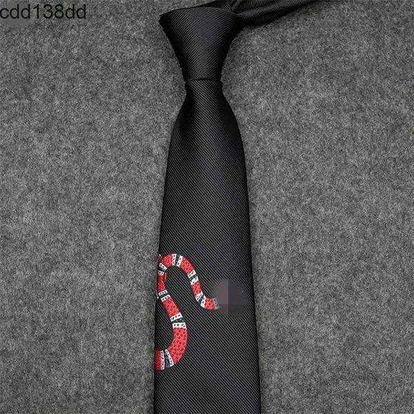 2024 NUEVOS MENOS PIEZAS Fashion Silk Tie 100% Diseñador Corbe Jacquard Corbalo de mano tejido Classada para hombres Cobastería de boda y de negocios con caja original GS22