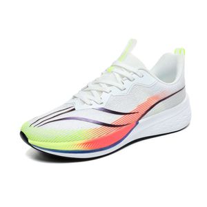 2024 Nouveaux hommes femmes chaussures de course décontractées respirant maille couple mode baskets confortables en plein air jeunes baskets de sport blanc orange noir couleurs