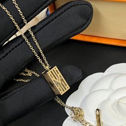 2024 Nieuwe Never Fade Designer ketting voor vrouwen Cuboid Chain 18K Gold vergulde correct merk Logo roestvrijstalen stalen cadeau luxe kwaliteit geschenken familievriend paar