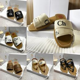 2024 Nouveau Original Femmes Bois Plat Pantoufles Sandales Diapositives Designer Casual Toile Flip Flop Blanc Noir Femmes Mode En Plein Air Plage Pantoufle Chaussures Taille 35-40