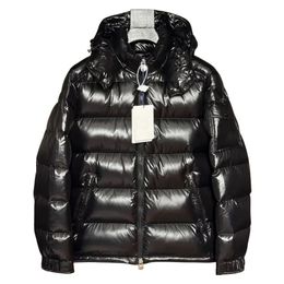 2024 NIEUWE OUTROEMEN WARME FEATHER MANS Designer Acket Down Parkas Coats Puffer Jackets Bomber Winter Coate Hooded Hankears Tops Windscheiding Dikke eenvoudig