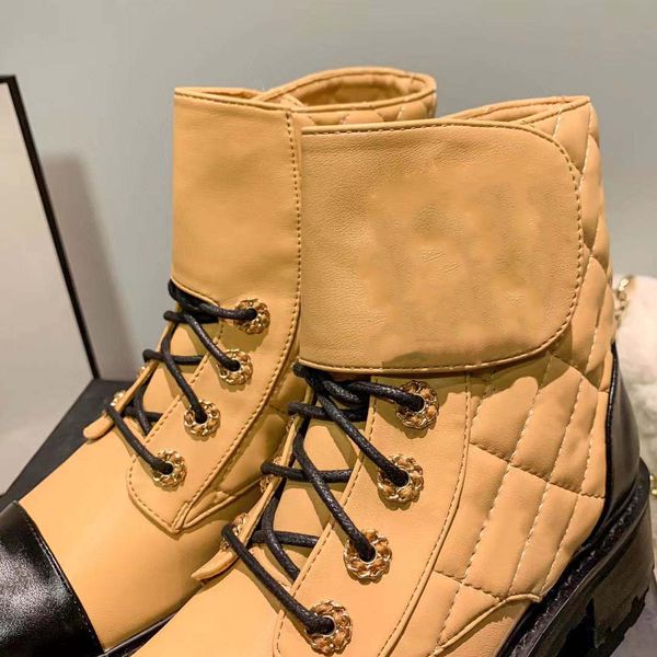 2024 Nouvelles bottes en caoutchouc Designer Bottes de pluie pour hommes et femmes Neige Loisirs de plein air Randonnée Exploration Chaussures d'alpinisme Plate-forme Chaussures de course à la cheville