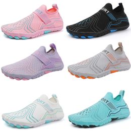 2024 NOUVEAU Caoutchouc Chaussures de sports nautiques Été Plage Pieds nus Surf Pantoufles Bord de mer Rivière Aqua Chaussure Hommes Cinq Doigts Unisexe Chaussures Natation 35-47