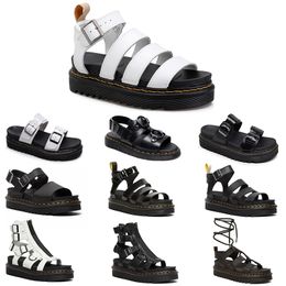 2024 Nouvelles sandales, Doc Marteens Chaussures de plage décontractées, Sandales polyvalentes pour femmes, Dr Marteens en dentelle noire et blanche