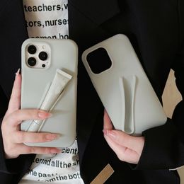 2024 NOUVEAU Étui à lèvres en silicone créatif adapté à l'iPhone 15/14/13 Case de téléphone Pro