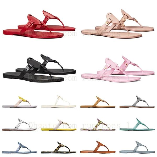 2024 New Slipper Brown Slippers Black Outdoor Famoius Silver Flip Slides Sandal Mules Beach Sandalias Été Slip Pink Slide rose intégré Burchsandal Femmes Femmes