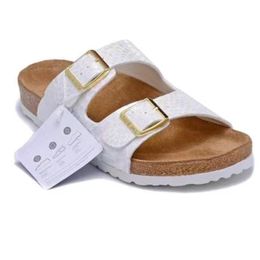2024 New Slipper Flip Flop Fashion Fashion Sandale 10a High Quality Casual Shoe Designer Man