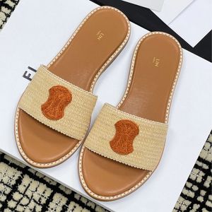 Triomphes de mode Crochet Slipper Designer Sandal Talons plats tissage tongs Flips Summer Femme Men de chaussures décontractées Sunny Luxury Sliders Loafer Mule Walk Brown Sandale