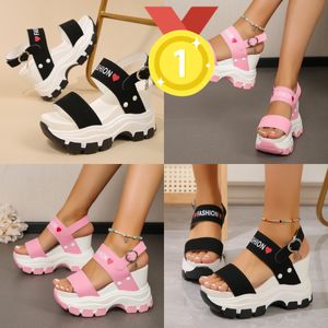 2024 Nieuwe Slippers Gesp Sleehak Sandalen Voor Vrouwen Zomer Lichtgewicht Platform Slide Antislip Schoenen Gai 35-43