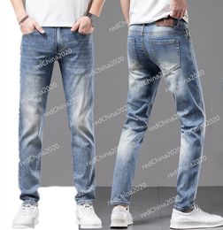 2024 Nueva primavera / otoño para hombre Slim Fit jeans parches rectos para hombres Negocios Famosos pantalones casuales clásicos Fashiom Brand Designer Jeans 4FG